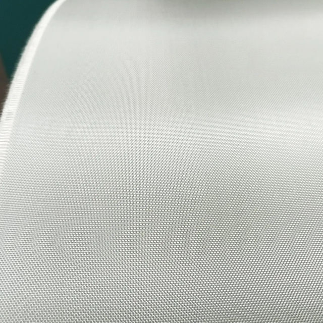 Plain woven
